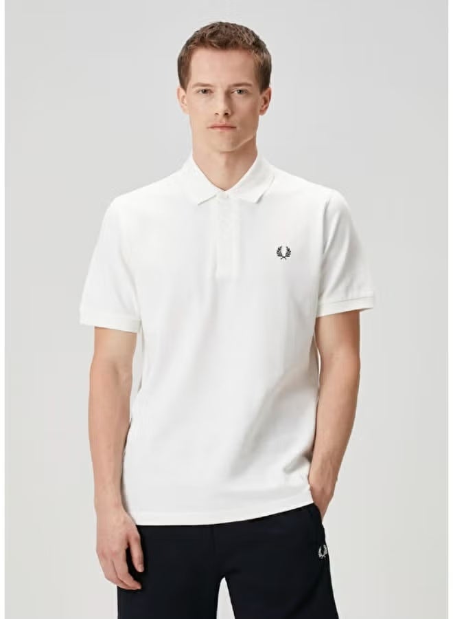 فريد بيري بولر رجالي موديل ضيق (Slim Fit) - قميص بولو بكمام قصير للعمل والاسترخاء - Image 1